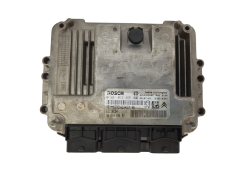 Calculateur 0281012465 9661004480 9653958980 PSA Bosch 3555
