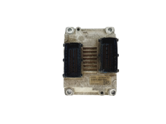 Calculateur Fiat 00467826310 0261204983 Bosch 35813
