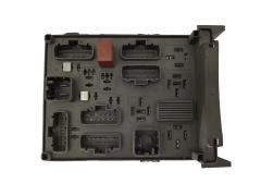 Calculateur Renault 8200447438 8200004201E 518837109 PBAJ 19104