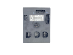 Calculateur BCM1 8K0907063DH F005V01211 VW Audi Bosch