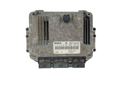 Calculateur Suzuki 0281012657 8200518648 8200634611 Bosch