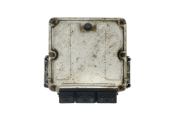 Calculateur 0281010556 8200153946 8200095416 Renault Bosch 42041