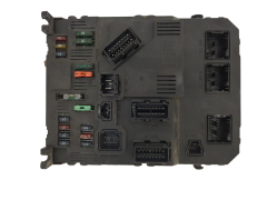 Calculateur BSI E02-00 S118085210D 9645747480 PSA Siemens 1371