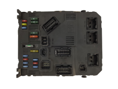 Calculateur BSI E02-00 S118085220C 9652474780 PSA Siemens 1175