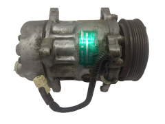 Compresseur De Climatisation Citroen Peugeot SD7V16 1106 Sanden 6922 Compresseur De Climatisation Citroen Peugeot SD7V16 1106 Sanden 6922