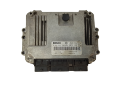 Calculateur 0281012589 8200527725 8200527756 Renault Bosch 16152