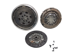 Ensemble D`Embrayage 302057505R 123003948R 8200495249 Luk Renault 18000km