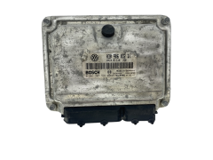 Calculateur Ecu VW 030906032DT 0261207593 Bosch 50901