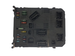 Calculateur BSI E01-00 9649627780 S118085320A PSA Siemens 1889 Calculateur BSI E01-00 9649627780 S118085320A PSA Siemens 1889