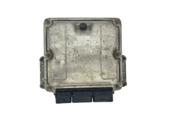 Calculateur 0281010556 8200153946 8200095416 Renault Bosch 55355
