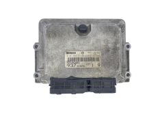 Calculateur 55185365 0281010332 41AAA Alfa Romeo Bosch 54573