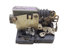 Serrure De Porte Gauche Avant Renault Master 2 7701046145 7701039565 Serrure De Porte Gauche Avant Renault Master 2 7701046145 7701039565