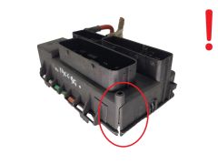 Boîtier Fusibles 13217394 EH Opel GM 19161