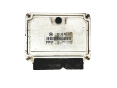 Calculateur 045906019CA 0281012195 VW Bosch 18280