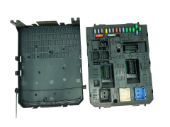 Calculateur JCI 2125407-1 PSA Johnson Controls 31102 Calculateur JCI 2125407-1 PSA Johnson Controls 31102