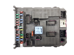 Calculateur BSI Peugeot 807 Citroen C8 9651938180 Calculateur BSI Peugeot 807 Citroen C8 9651938180