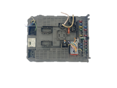Calculateur BSI V03-00 9649477480 PSA 40164