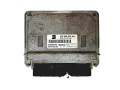 Calculateur 03E906033AA 5WP44225 02 Seat Siemens 19471