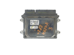 Calculateur P5CB18881 E6T67884HZC Mazda Mitsubishi