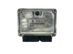 Calculateur 045906019C 0281010697 VW Bosch 48561
