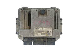 Calculateur 0281011560 9656162180 96539980 PSA Bosch 37704