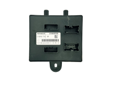 Calculateur EMM-T4 L1 231A04735R 506111F00 Renault 31195