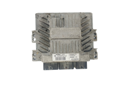 Calculateur S122326114A 8200843713 Renault Siemens 44690