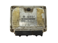 Calculateur 0261206823 030906032AS VW Bosch 13733