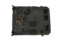Calculateur BSI E01-00 9653667580 S118085320E PSA Siemens 1683
