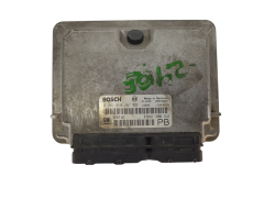 Calculateur 24417167PB 0281010267 Opel Bosch 3179