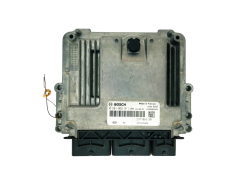 Calculateur 237107632R 0281032811 Renault Bosch 