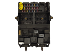 Boîtier Fusibles Jeep 04831433AA 518722103 19661