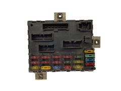 Boîtier Fusibles Fiat 7755601 C110 20817