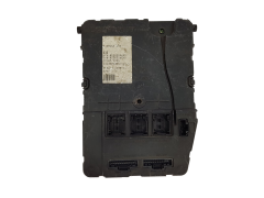 Calculateur Renault UCH X84 N2 8200309690 S118400220D Siemens 18380