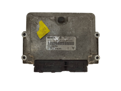 Calculateur 55198058 0281011553 19247EAA Fiat Bosch 14874