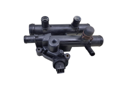 Boitier Thermostat D'eau moteur 8200262237 2.2 2.5 DCI Renault Opel 0km Boitier Thermostat D'eau moteur 8200262237 2.2 2.5 DCI Renault Opel 0km