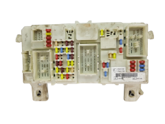 Boîtier Fusibles 97RA-000001 97RA-012108 A-002108 7M5T-14A073-JG Ford