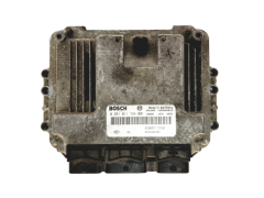 Calculateur 0281011724 8200311550 8200384493 Renault Bosch 19627