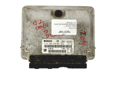 Calculateur 90589736LS 0281001670 Opel Bosch 21386
