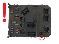 Calculateur BSI E01-00 9652474680 S118085320D PSA Siemens 1367