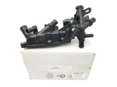 Boitier Thermostat D'eau moteur OE Renault Clio 4 Megane 4 1.2 TCe 110600353R Boitier Thermostat D'eau moteur OE Renault Clio 4 Megane 4 1.2 TCe 110600353R