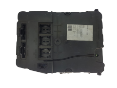 Calculateur UCH N3 8200433198 S118400260E Renault Siemens 2006 Calculateur UCH N3 8200433198 S118400260E Renault Siemens 2006