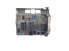 Calculateur BSM -B3 T118470003J 9643498880 PSA Siemens 58934 Calculateur BSM -B3 T118470003J 9643498880 PSA Siemens 58934