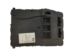 Calculateur UCH X84 N2 8200309690 S118400220D Renault Siemens 1185