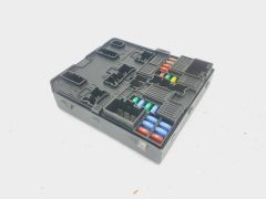 Calculateur Renault 284B66727R 5AKA12F01 Calculateur Renault 284B66727R 5AKA12F01