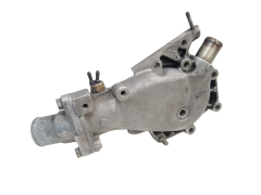 Boitier Thermostat D'eau moteur 7701038516 98456198 2.5 TD Renault Safrane
