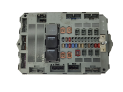 Boîtier Fusibles 7340-9553-40 8X2T-14B476-BD Jaguar 20021