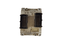 Calculateur Fiat 00468019900 0261206983 Bosch 30685