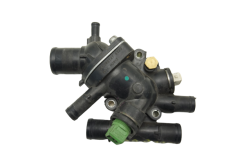 Boitier Thermostat D'eau moteur 7701474249 Renault 1.9 D Boitier Thermostat D'eau moteur 7701474249 Renault 1.9 D