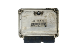 Calculateur 045906019C 0281010697 VW Bosch 46097